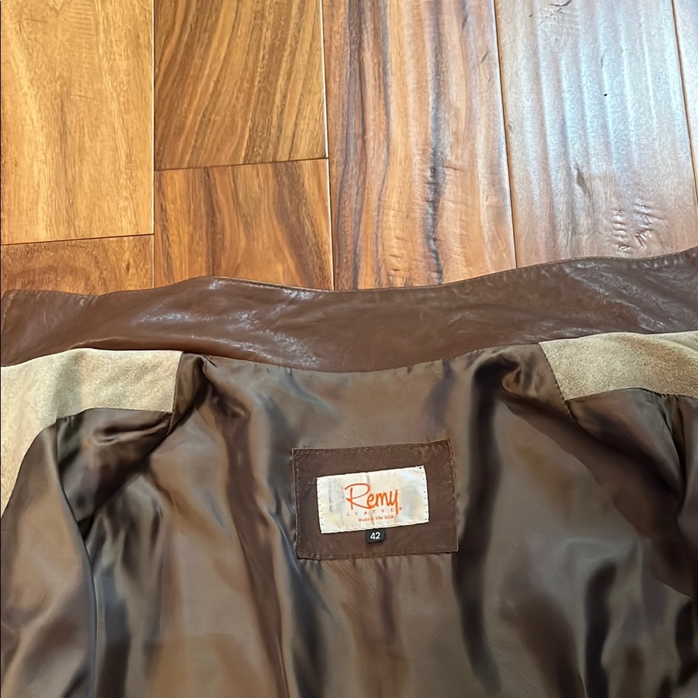 Tan Lightweight Suede Shirt Jacket with Standing Collar - Picture 5 of 8